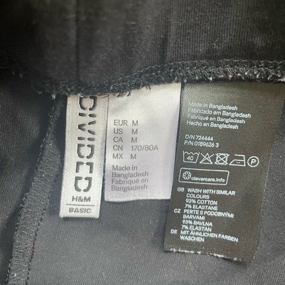 black skater skirt - Picture 2 of 2